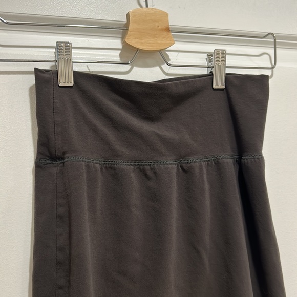 Aritzia Wilfred bodycon midi skirt - Picture 2 of 5